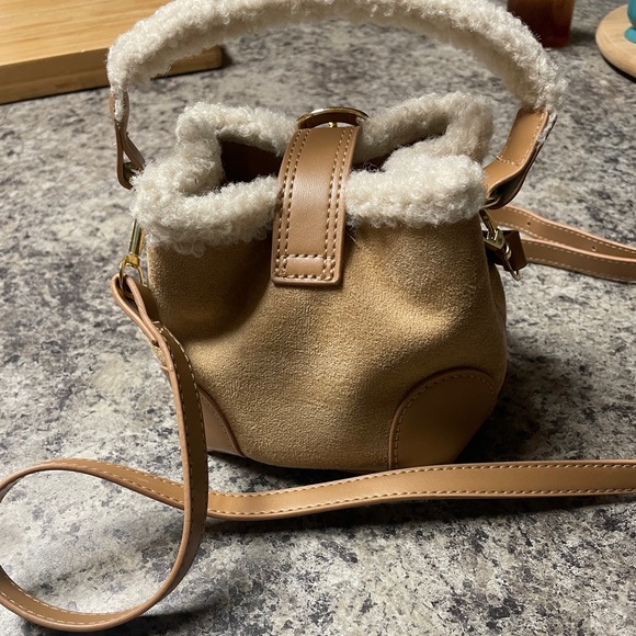 Tan Shearling-Trimmed Women's Bag

Soooo cute!! But small! - Picture 5 of 7